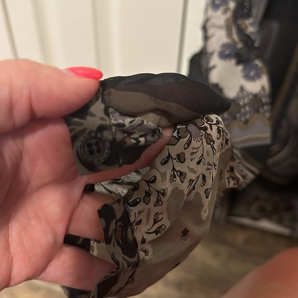 Hale Bob-EUC Blouse - Picture 4 of 7